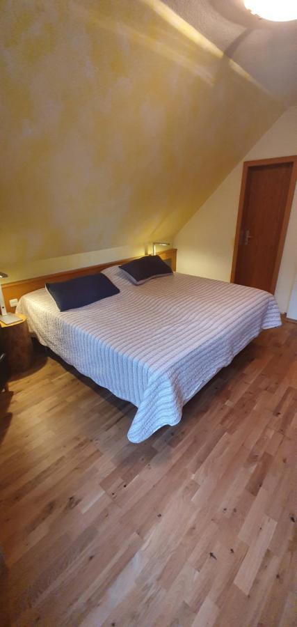Ferienwohnung auf dem Eltenberg Exterior foto