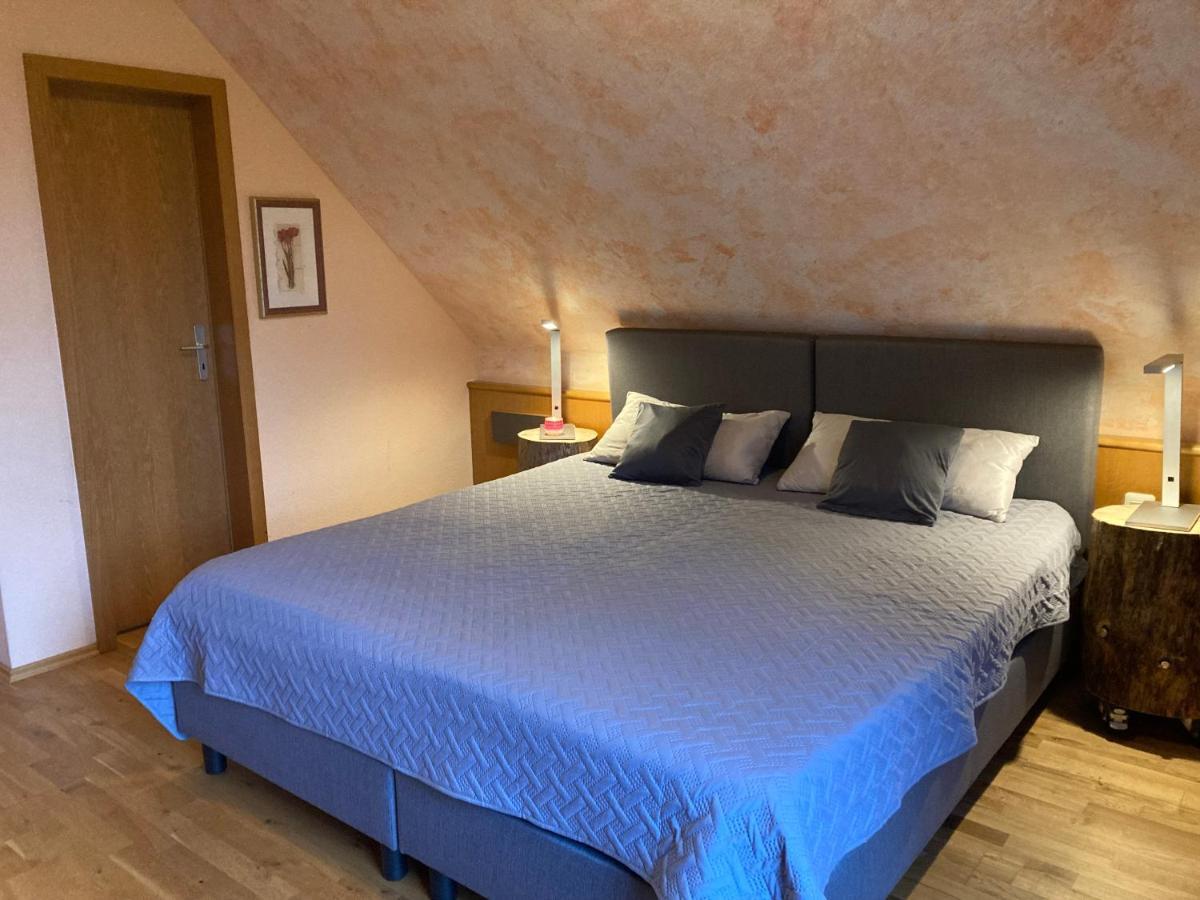 Ferienwohnung auf dem Eltenberg Exterior foto